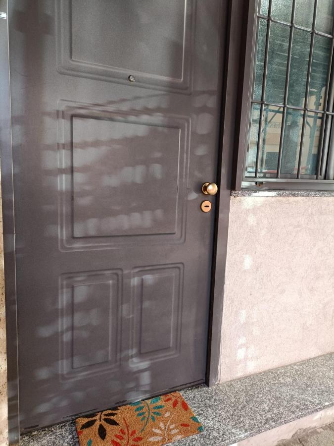 Il Filo Di Iago Apartment Savona Bagian luar foto